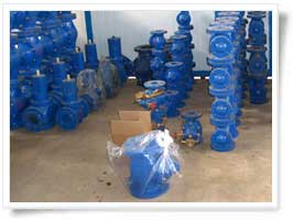 普惠閥門成品庫廠景